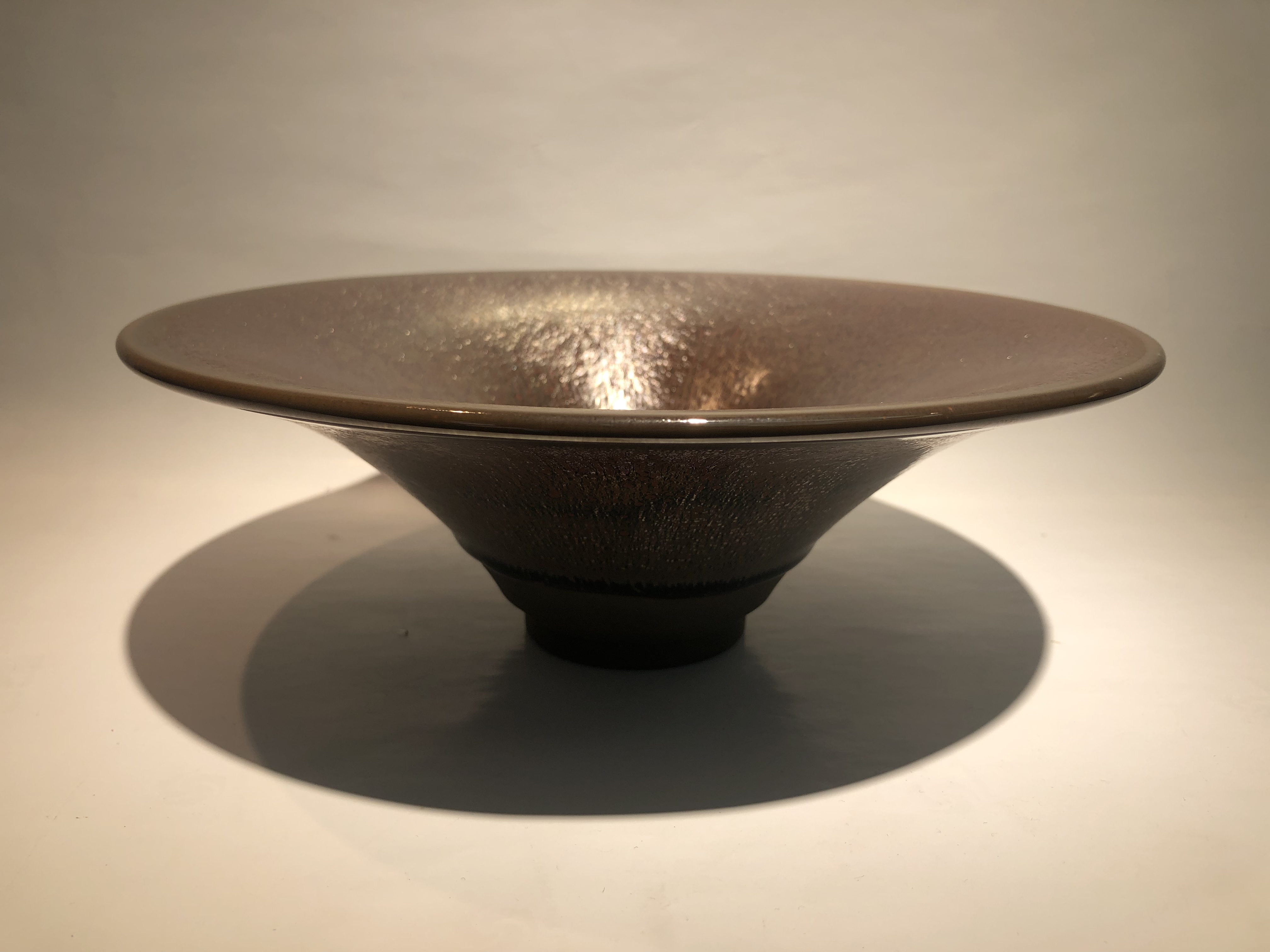 2015年10月,在南平市建阳区首届建窑建盏工艺作品大赛中,作品《撇口